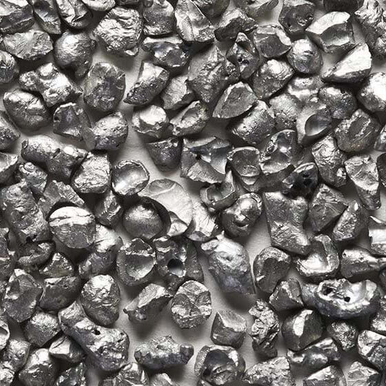 Grittal 300 high chromium alloyed stainless steel grit detail